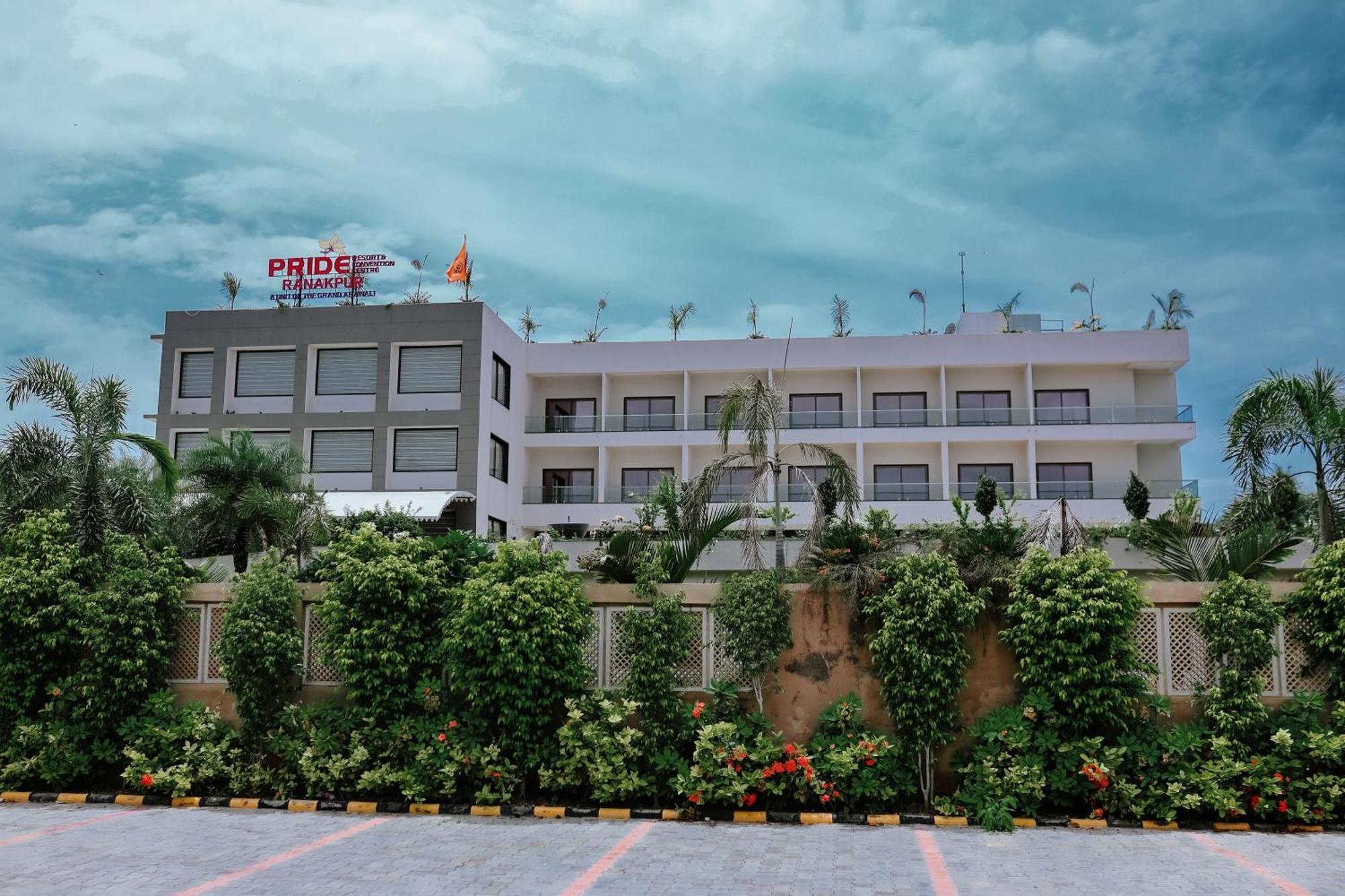 Pride Resort & Convention Center Ranakpur Near Ranakpur Dam Sādri Dış mekan fotoğraf